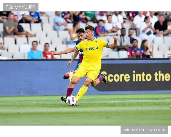 塞维利亚新赛季战术革新显成效，状态回暖展现争胜潜力