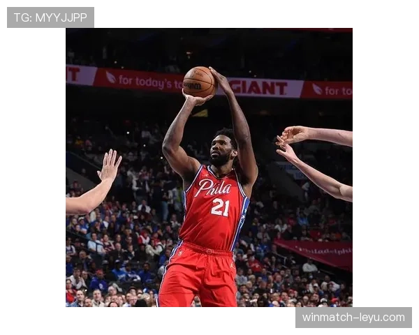 麦肯尼状态回暖，展现出色足球潜力，成为转会市场备受关注的新星